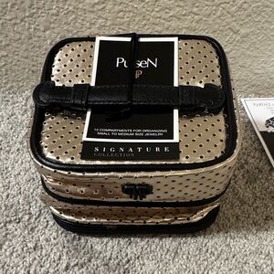 PurseN Gold and Black Travel Bag